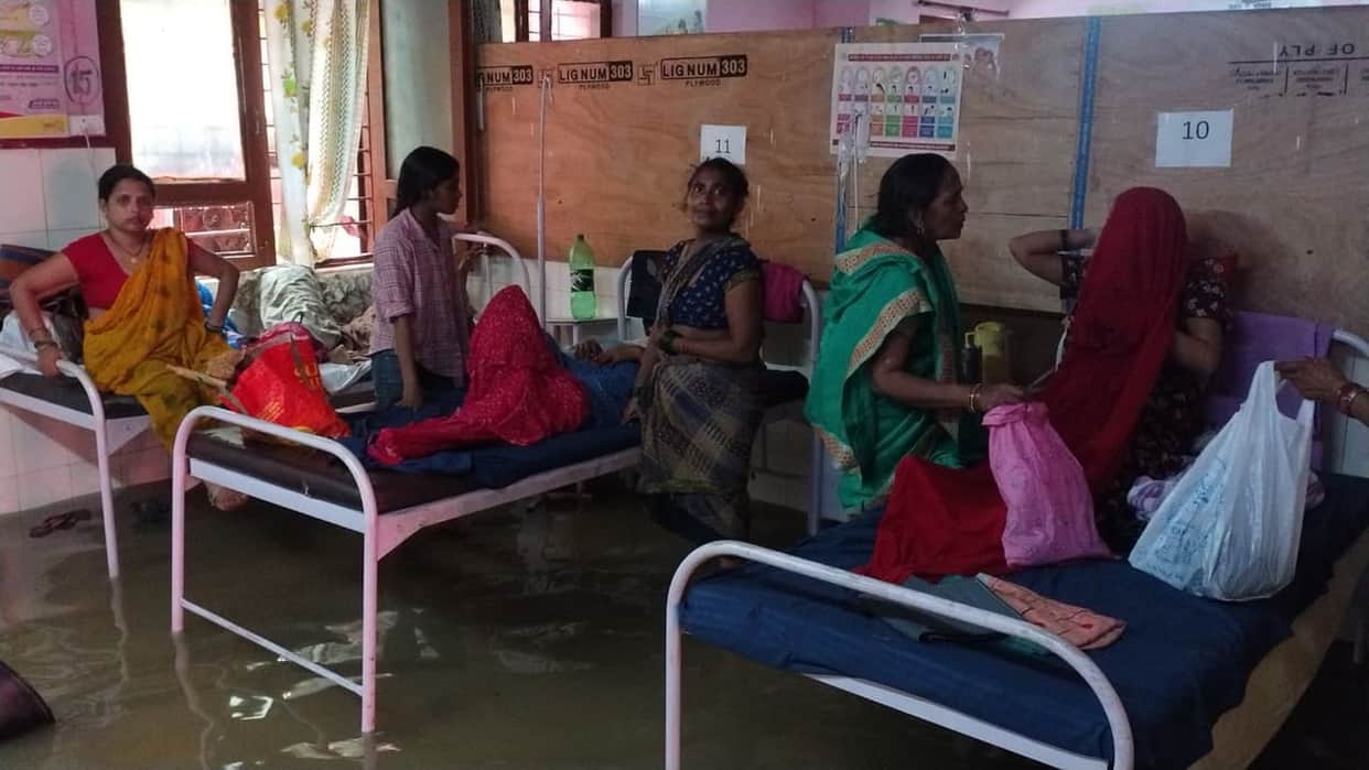Hospital flooded, mother and child sent home