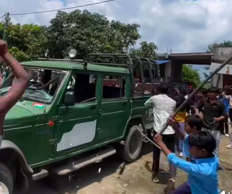 Farmer killed in tiger attack, angry villagers block highway