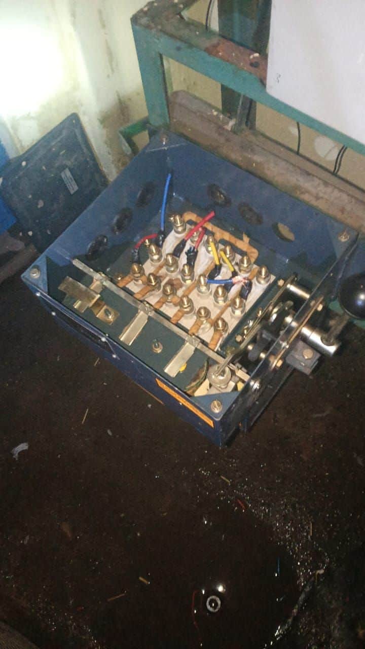 Copper wires stolen from pump house after breaking locks.