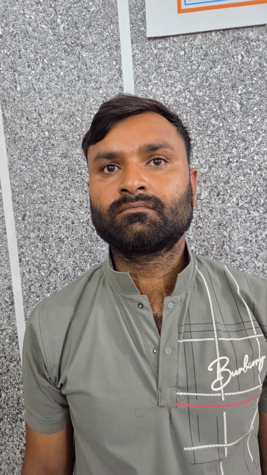 It was the commission agent's driver who, along with the father, committed the theft of 55 lakh.