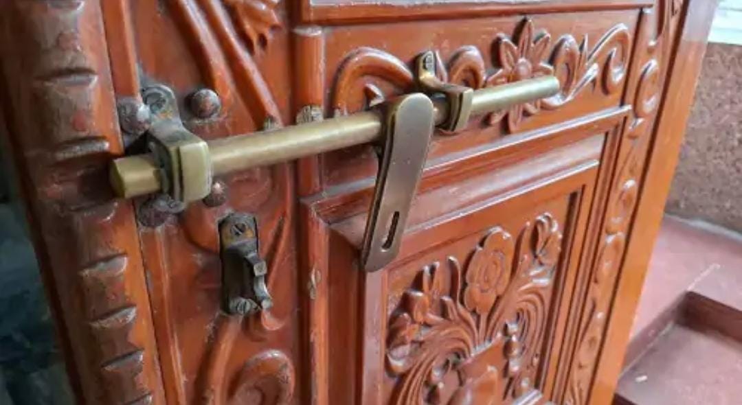 Rewari News: हनुमान मंदिर में चोरी का प्रयास, सीसीटीवी में कैद हुआ चोर