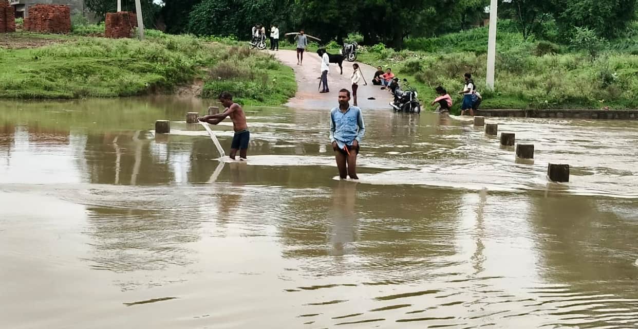 Causeway over Kyolari River overflows; six villages cut off.