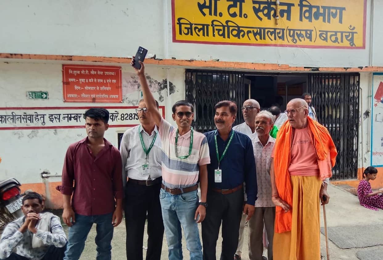 Patients thronged the hospital after a two-day holiday.