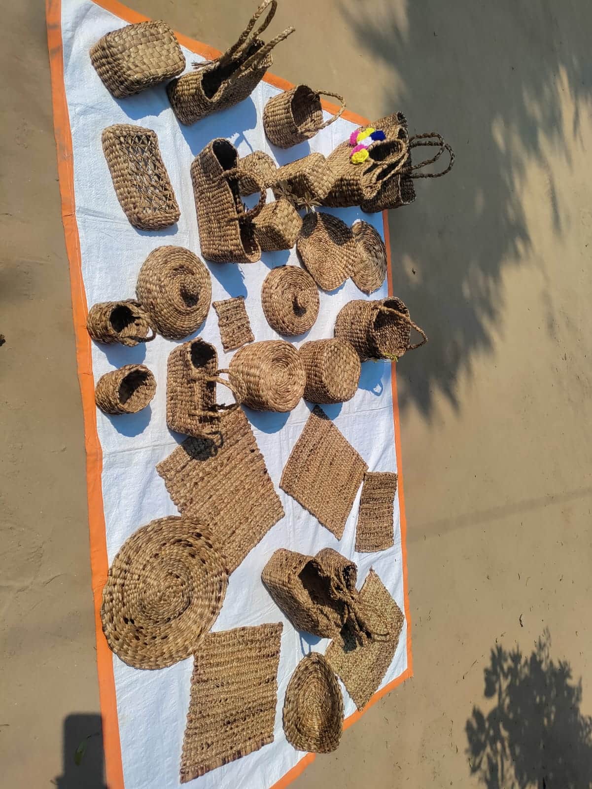 Products ranging from purses and handbags to yoga mats are being made from water hyacinth fibers.