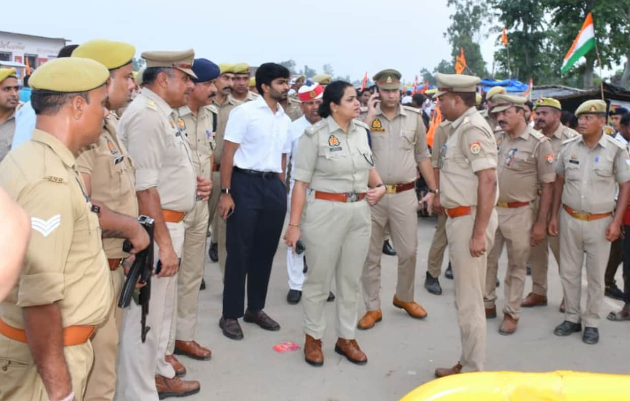 SSP inspects security arrangements for Kanwar Yatra at Kachhla Ghat.