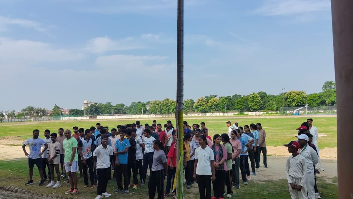 Sant Kabir Nagar News: क्राॅस कन्ट्री में आकाश व रोशनी अव्वल