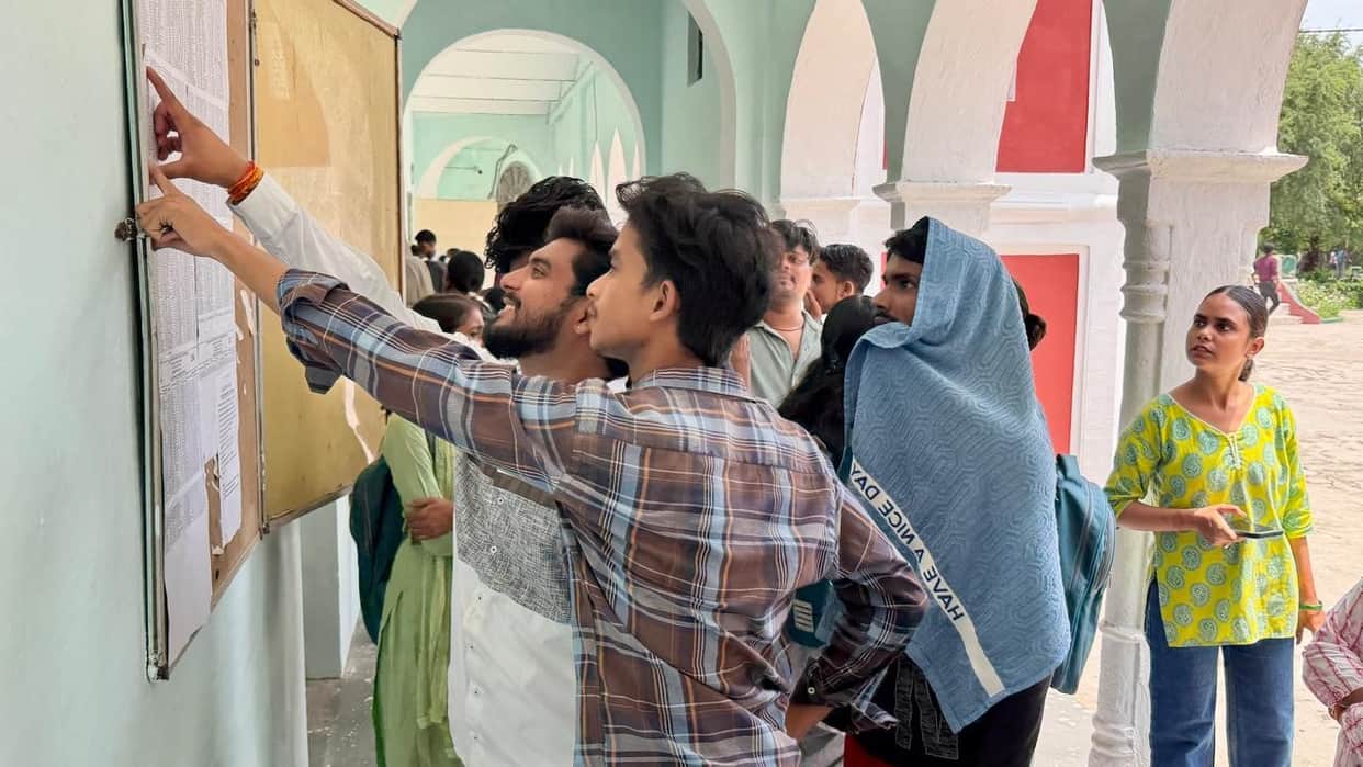 Over 5,000 admissions recorded on the first day for undergraduate and postgraduate courses.