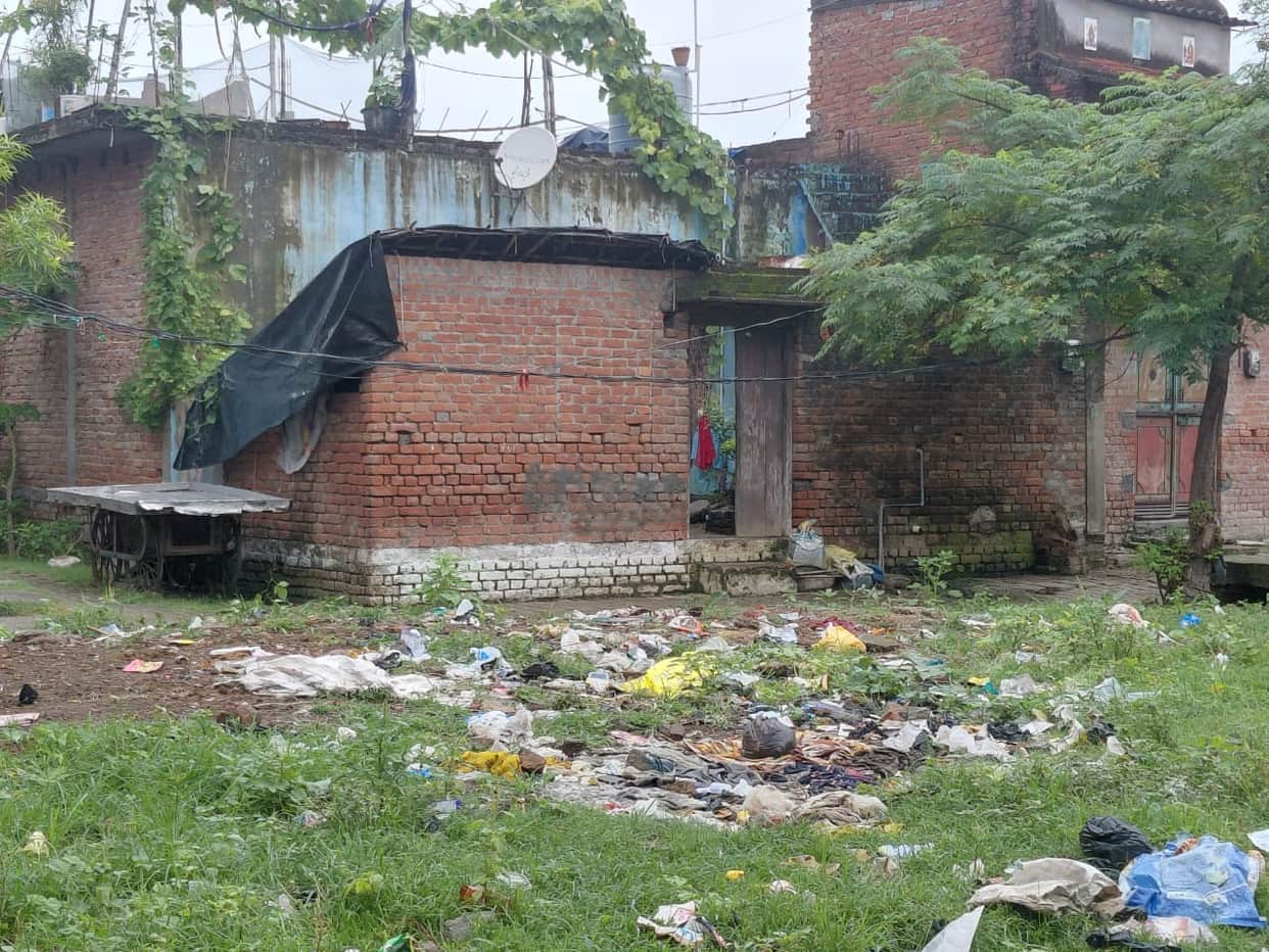 Garbage is turning the roads into a dump... makeshift dumping grounds have sprung up everywhere.