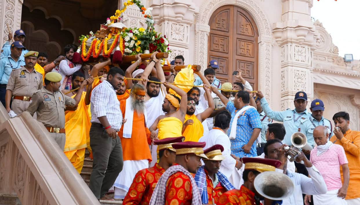 palanquin procession taken out