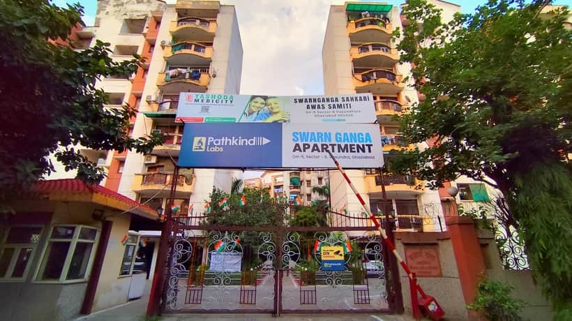 The management committee of Swarn Ganga Apartments has initiated a structural audit.