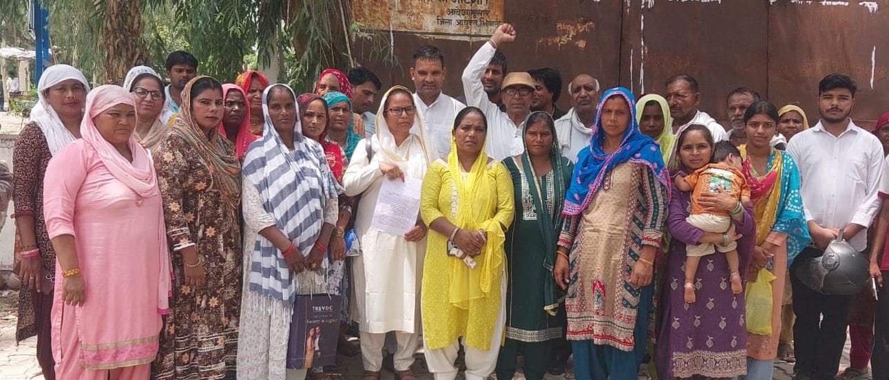 अपनी मांगों को लेकर राष्ट्रपति व राज्यपाल के नाम ज्ञापन सौंपने जाते विभिन्न संगठनों के पदाधिक