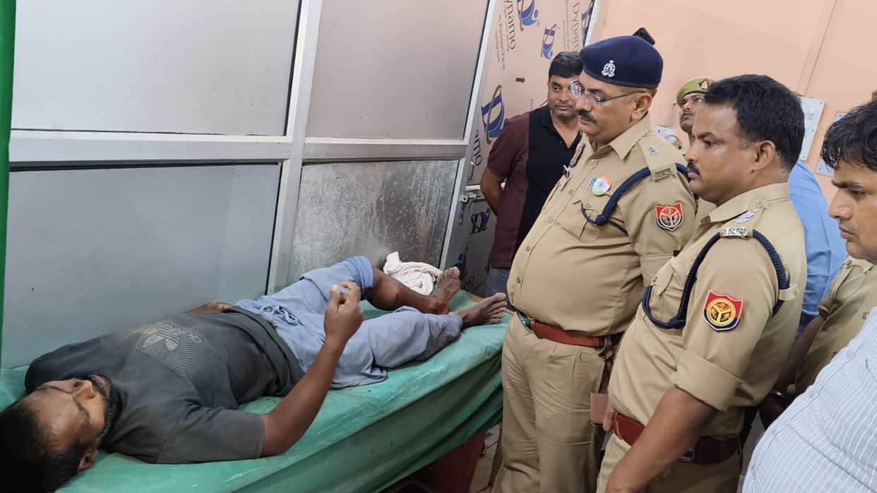 Two thieves arrested in encounter; one shot.