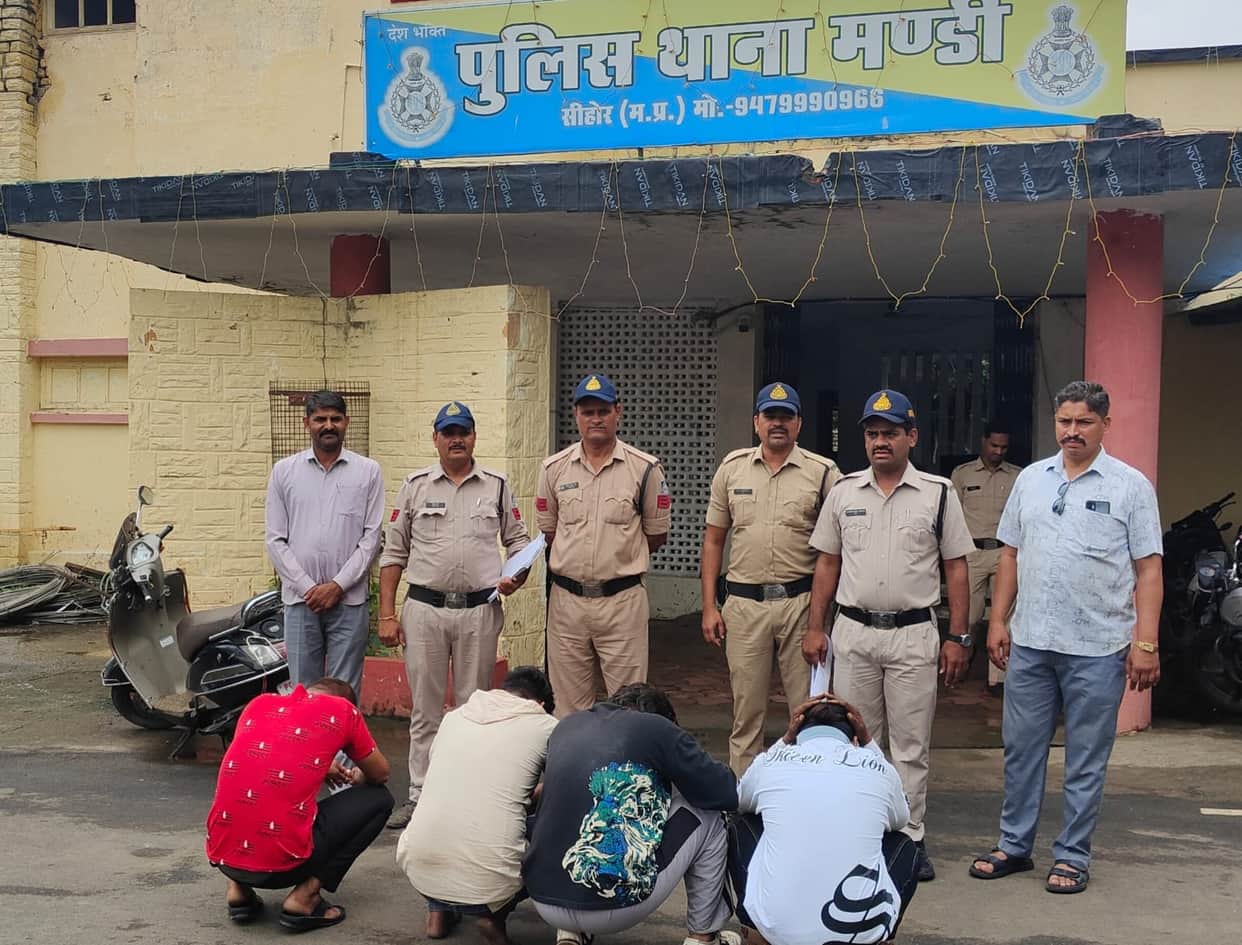 Sehore news: Sehore Police Busts Mobile Theft Gang at Kubereshwar Dham, Six Arrested