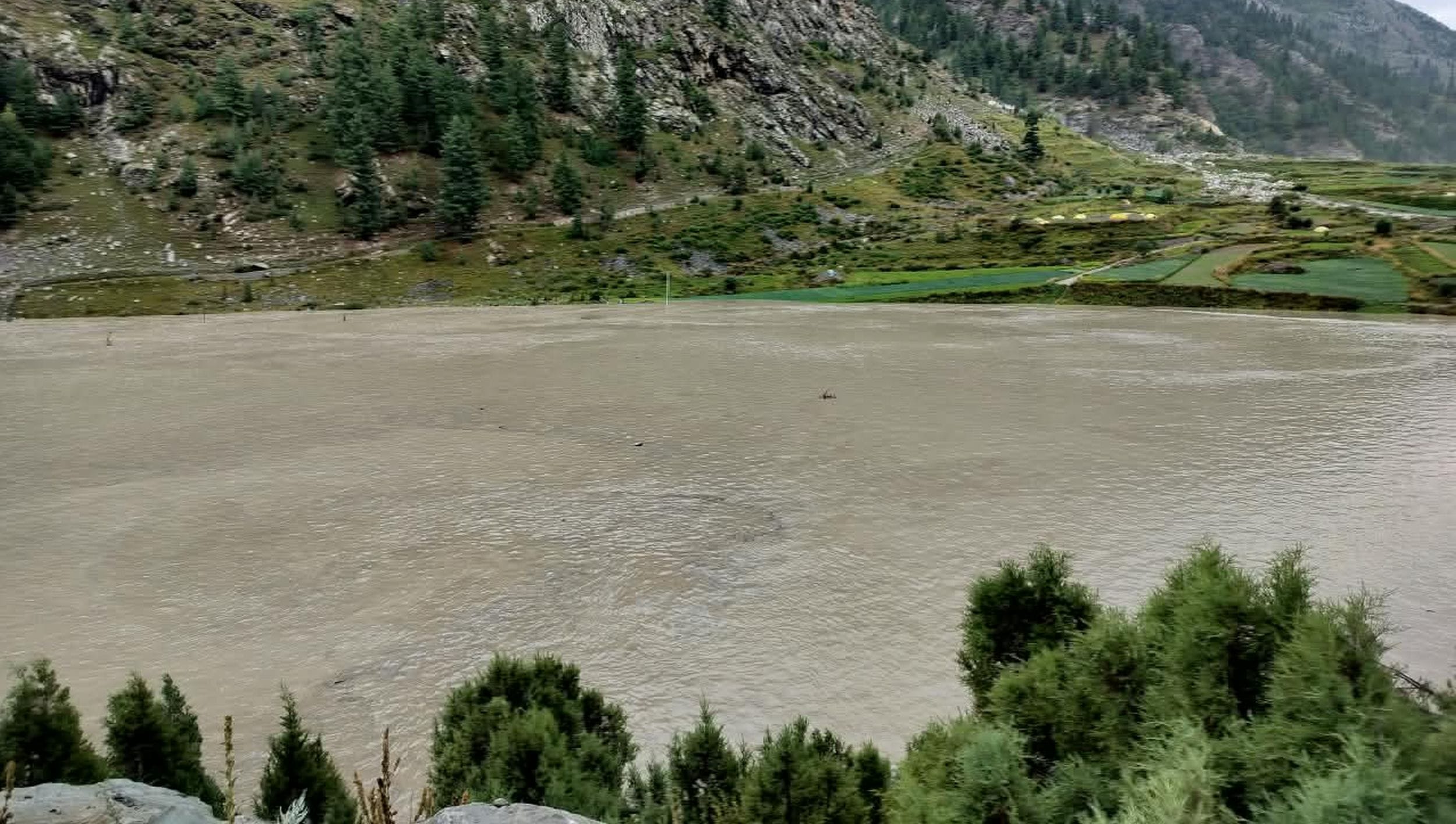 लाहौल के करपट नाले में बनी झील। संवाद
