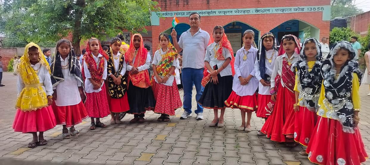 The students mesmerized the audience with their cultural presentation.