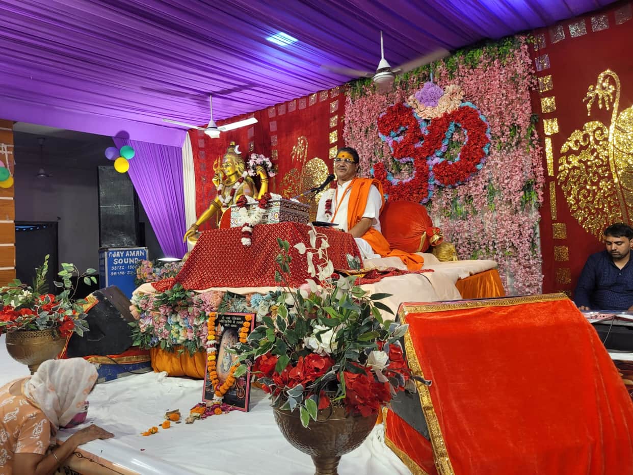 Shiv Mahapuran Katha commenced with a Kalash Yatra.