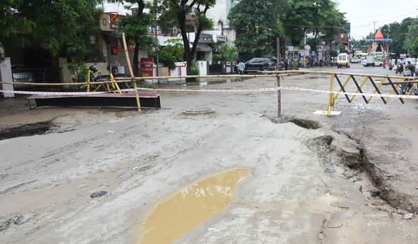Road caves in again in Vikas Nagar due to rain.
