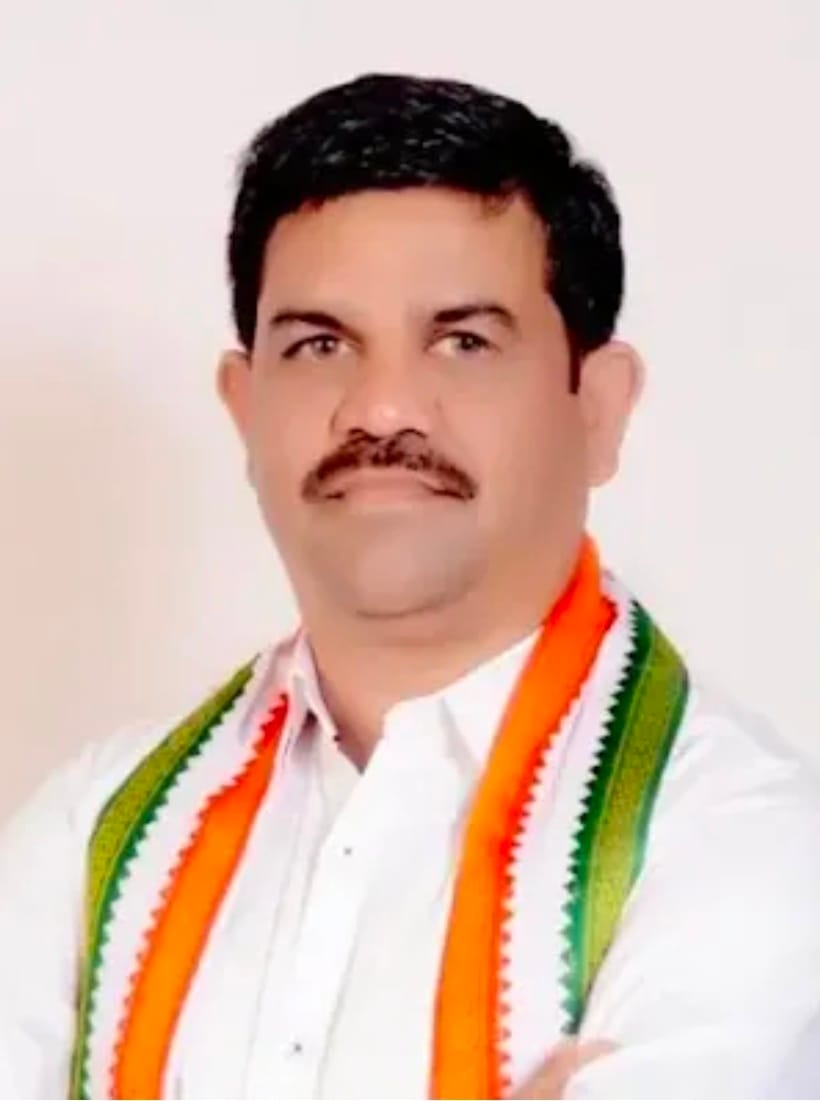 विधायक विक्रम मंडावी की फोटो
