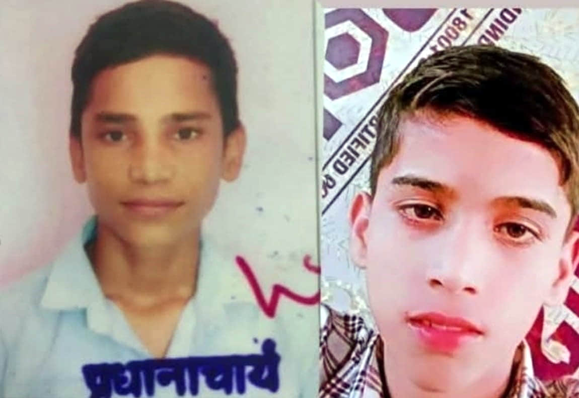 Missing twin brothers return home after a trip to Bateshwar and Delhi.Missing twin brothers return home after a trip to Bateshwar and Delhi.