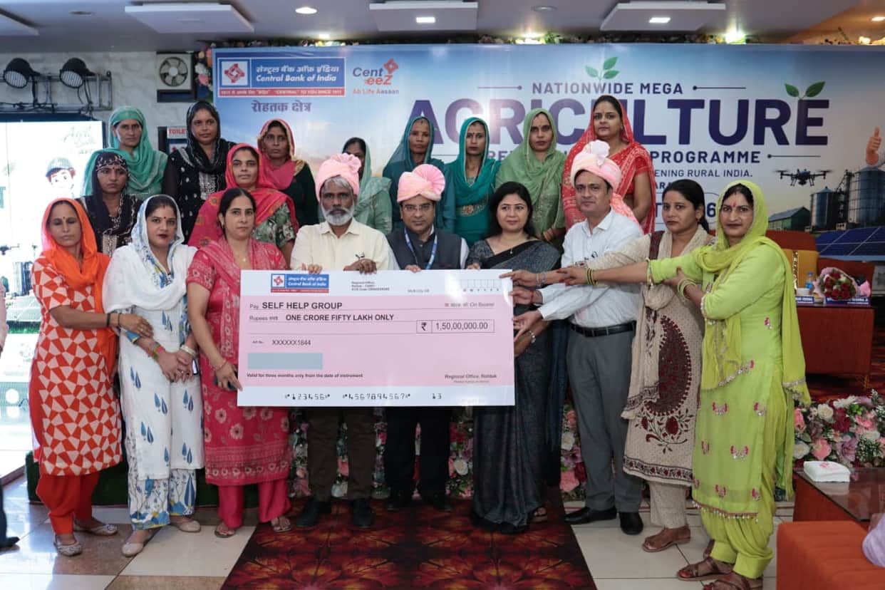 Cheques for agricultural loans worth 35 crore Rupees were distributed to farmers