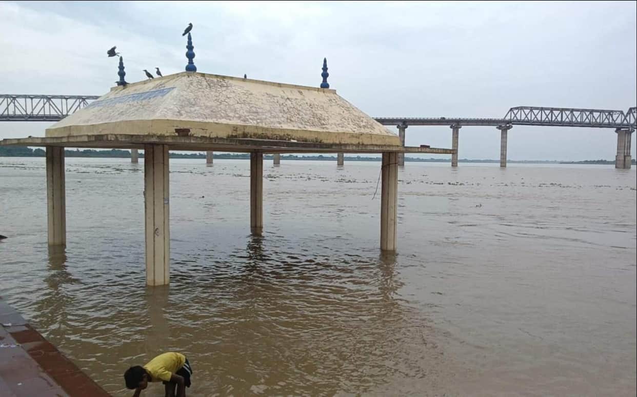 Ganga rising at a rate of 4 cm; water level up by 1.08 meters in 24 hours.