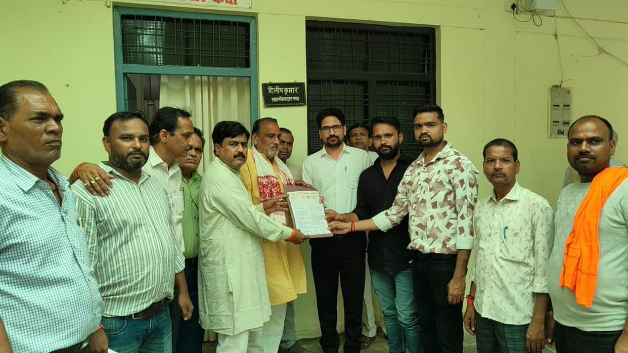 The Goldsmith community sent a five-point charter of demands to the Chief Minister.