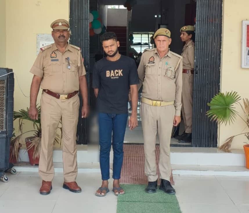 Smuggler arrested with 2.1 kg of cannabis.