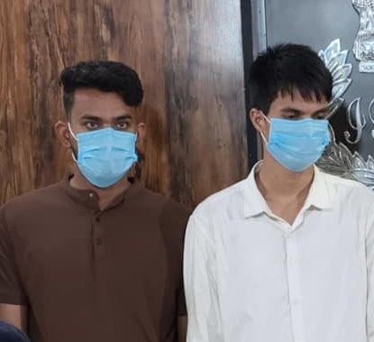 Two cyber fraudsters arrested for fraud of Rs 5.23 lakh