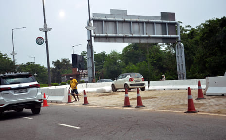 The U-turn opposite Pari Chowk Metro Station will be completed next week.