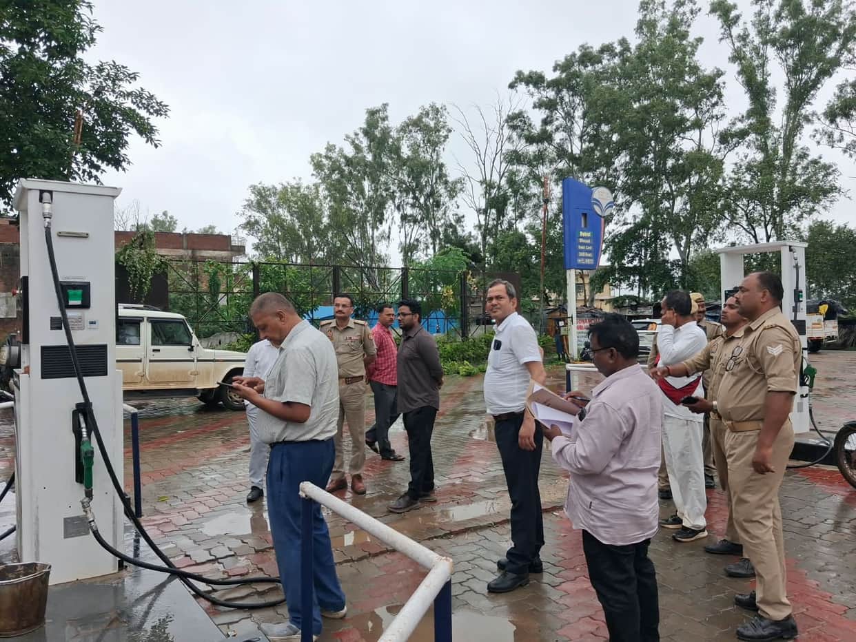 Fuel quality checks conducted at petrol pumps