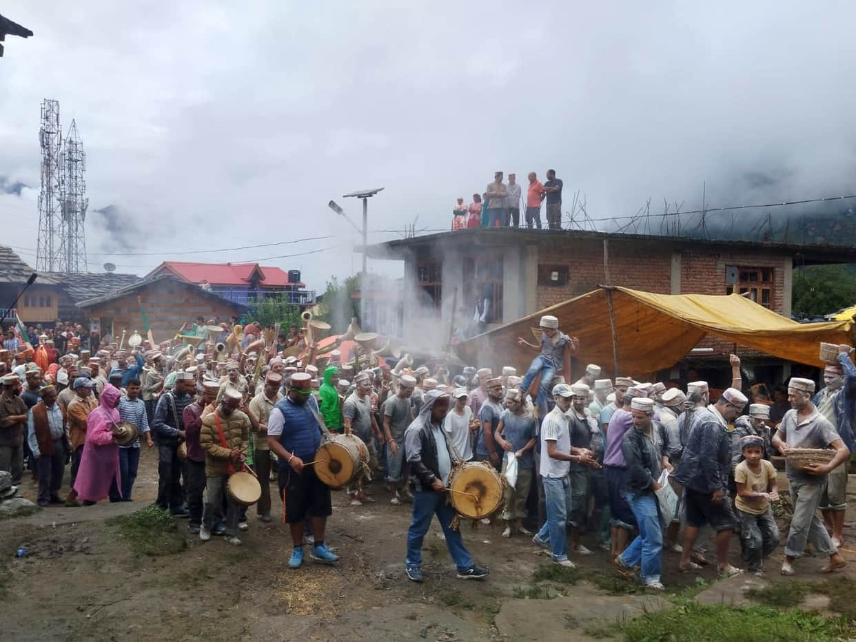 Chants in praise of the deity echoed in Rumsu after 17 years.