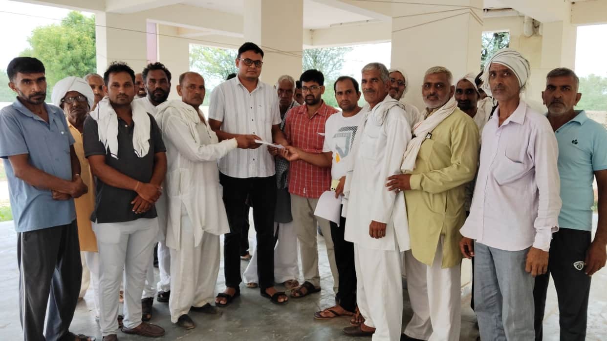 Jhuppa distributary dry for six months; farmers threaten protest
