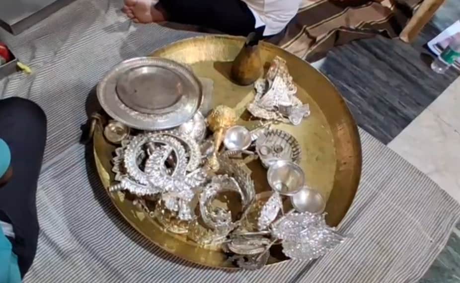 Damoh News: Temple Locker Opened After Two Years on Court Order, Questions Raised Over Missing Gold Ornaments