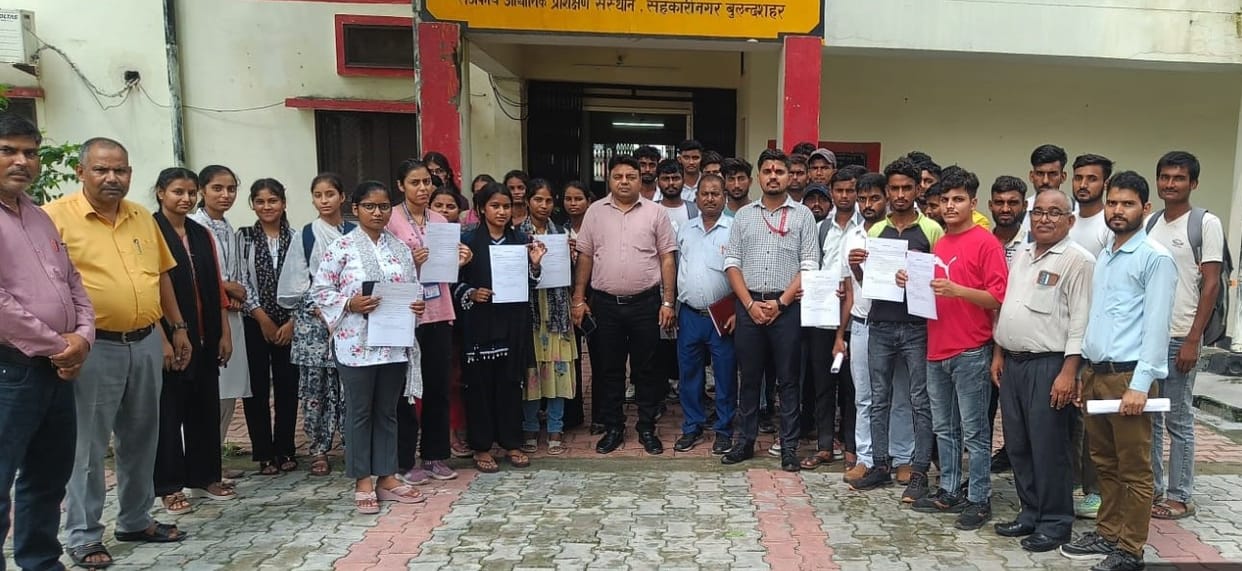 72 candidates received offer letters at the job fair.