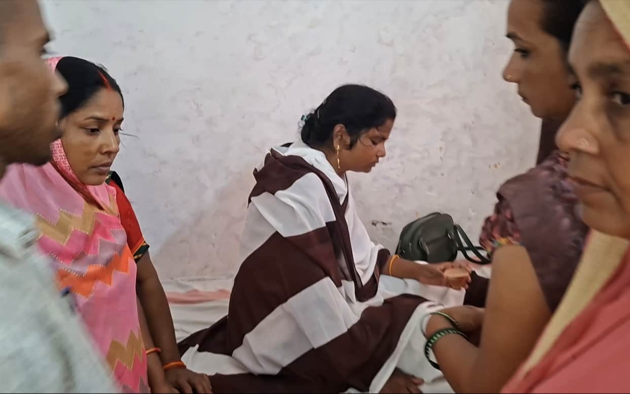 Asha worker injured after being hit by an SOG vehicle.