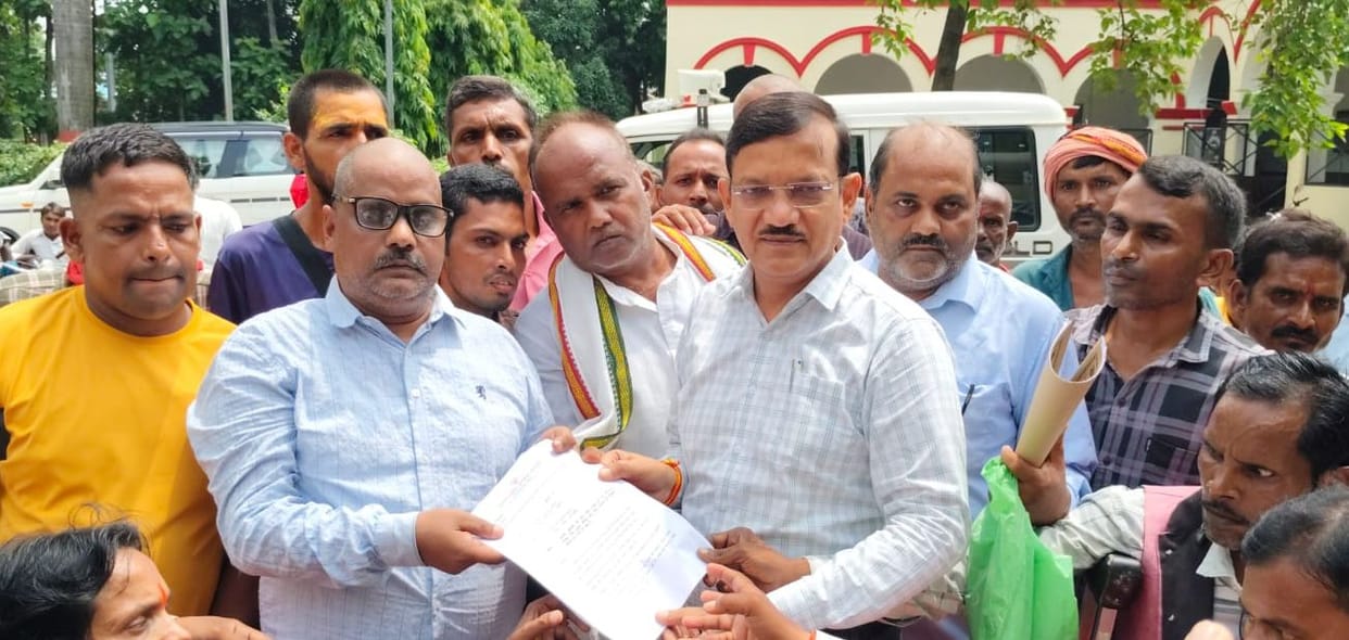 Persons with disabilities received a pension of five thousand rupees