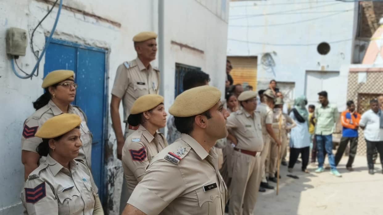 Bikaner: Action taken against assets acquired through narcotics smuggling; assets worth ₹1.41 crore frozen.