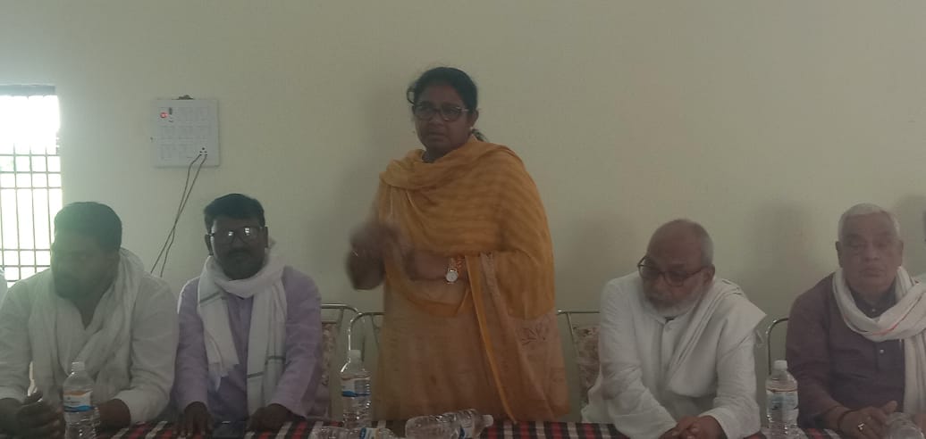 Party workers are the backbone of the party: Poonam