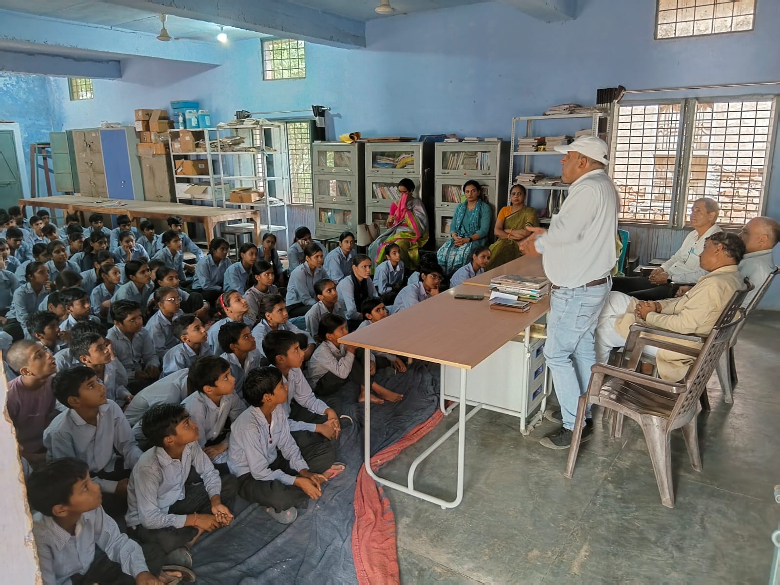 फोटो 2जैव विविधता एवं पर्यावरण संरक्षण विषय पर जागरूकता कार्यक्रम को संबोधित करते जिला समन्वय
