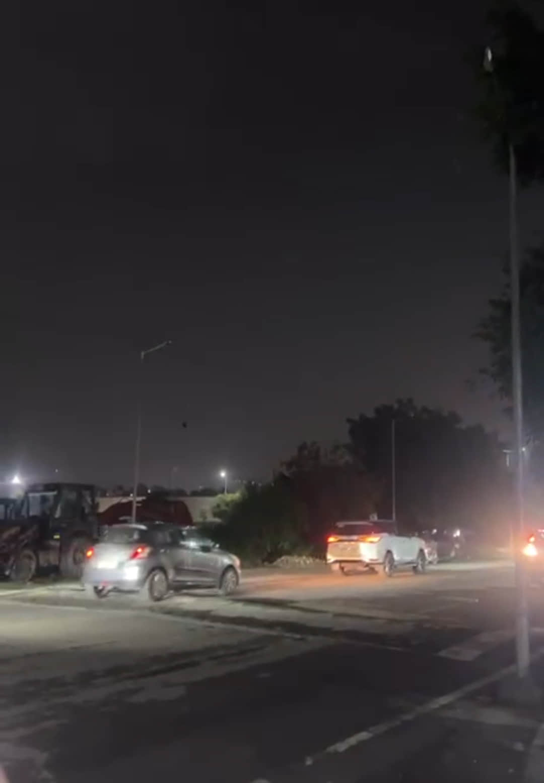 Darkness descends as soon as evening falls due to faulty streetlights.