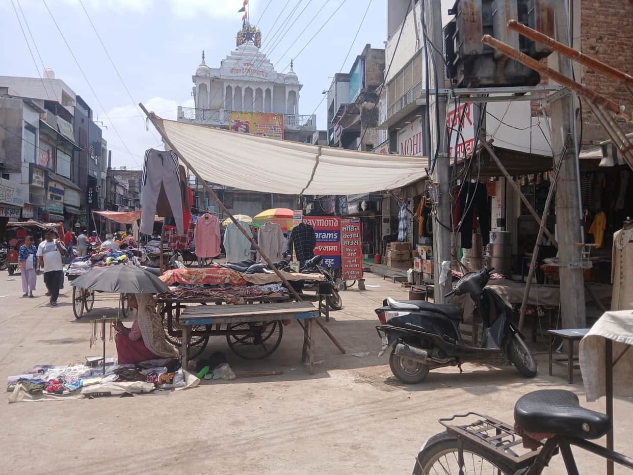 Traders troubled by encroachment in the market; say business is being affected.