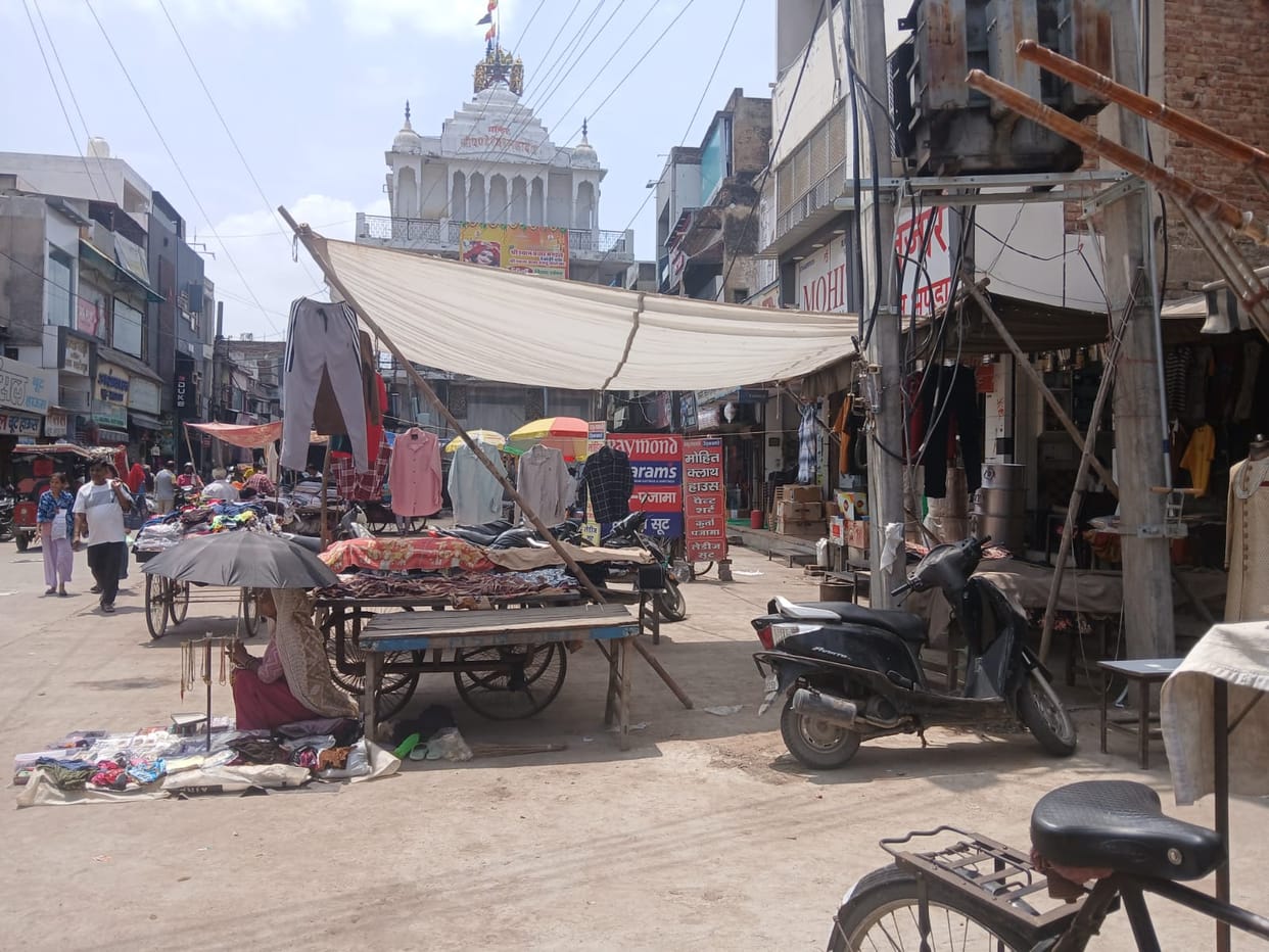 Traders troubled by encroachment in the market; say business is being affected.
