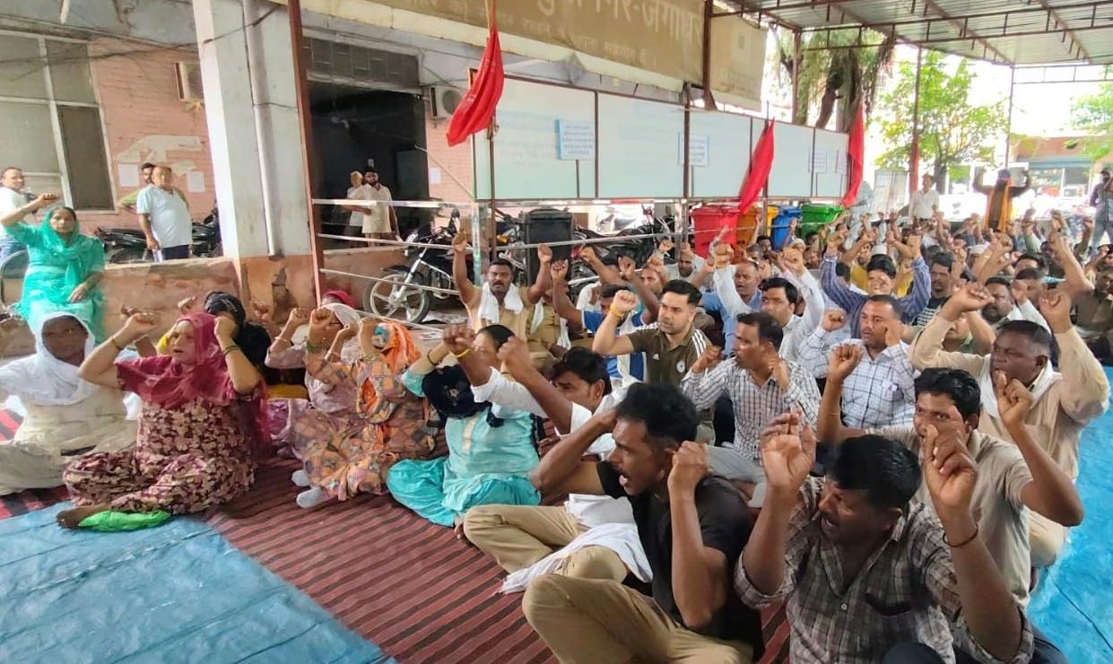 Demand for implementation of agreement: Protests at offices of MLAs and ministers to begin today.