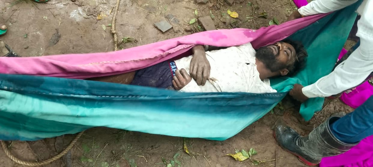 Father and Son Die After Entering Borewell in Panna; Family in Mourning, Police Register Unnatural Death Case