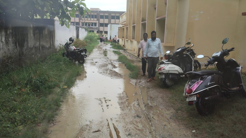 Road to BRC in poor condition; commuting difficult.