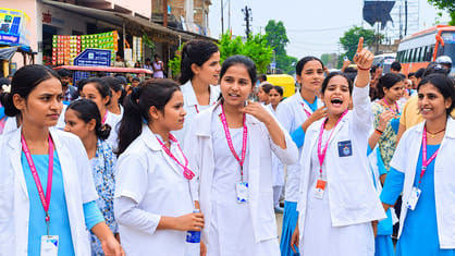 BSc Nursing Result Triggers Uproar in Samastipur: Angry Students Block Highway, Demand Chairman’s