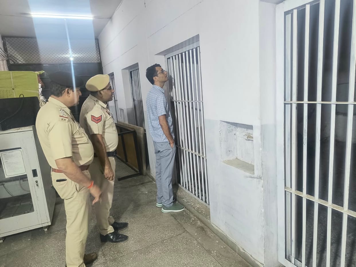 The SP conducted a surprise inspection of the City Police