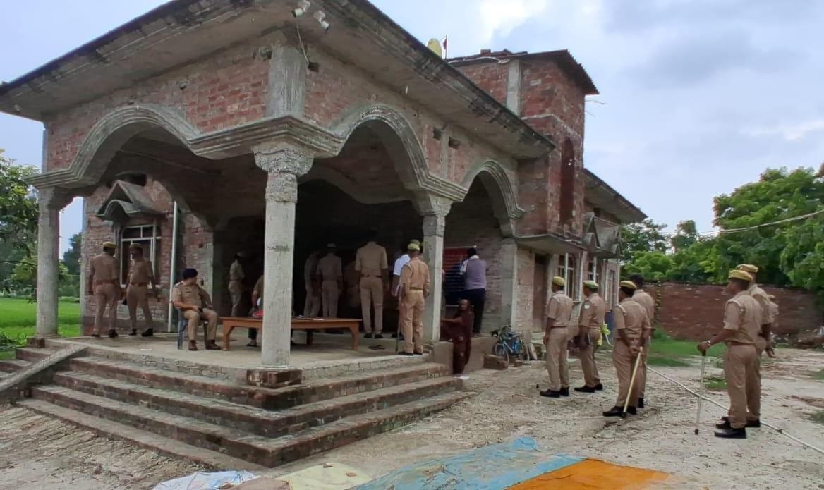 Top 10 crook Vikas Yadav's house worth Rs 20 lakh attached