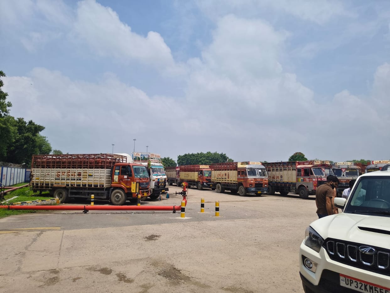 Transporters' road blockade: 45,672 Indane cylinders fail to reach agencies