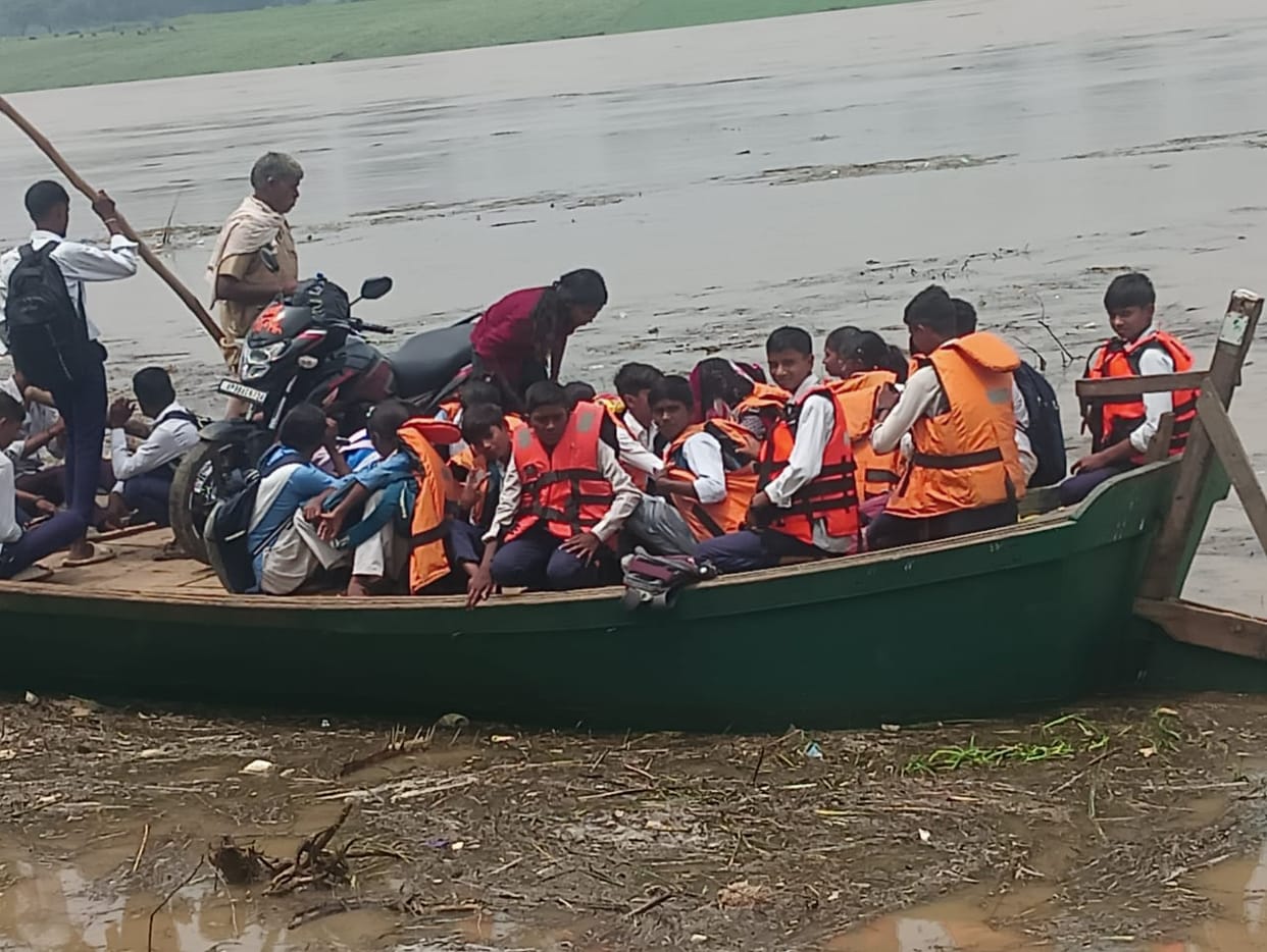 Ken's water level rose overnight; Yamuna remains stable